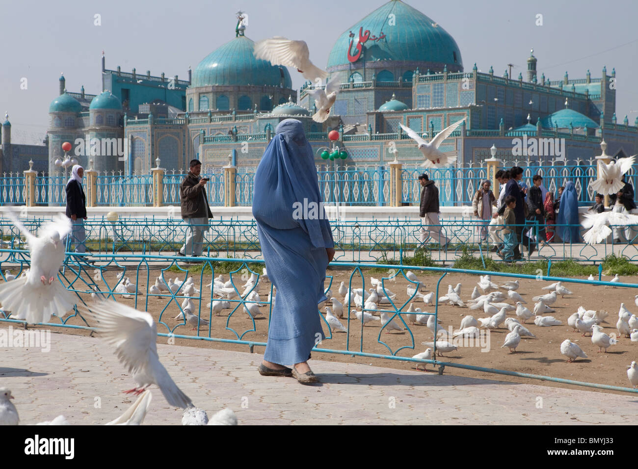 Hazrat AliMoschee in MasariSharif (Afghanistan) wo Ali geglaubt wird