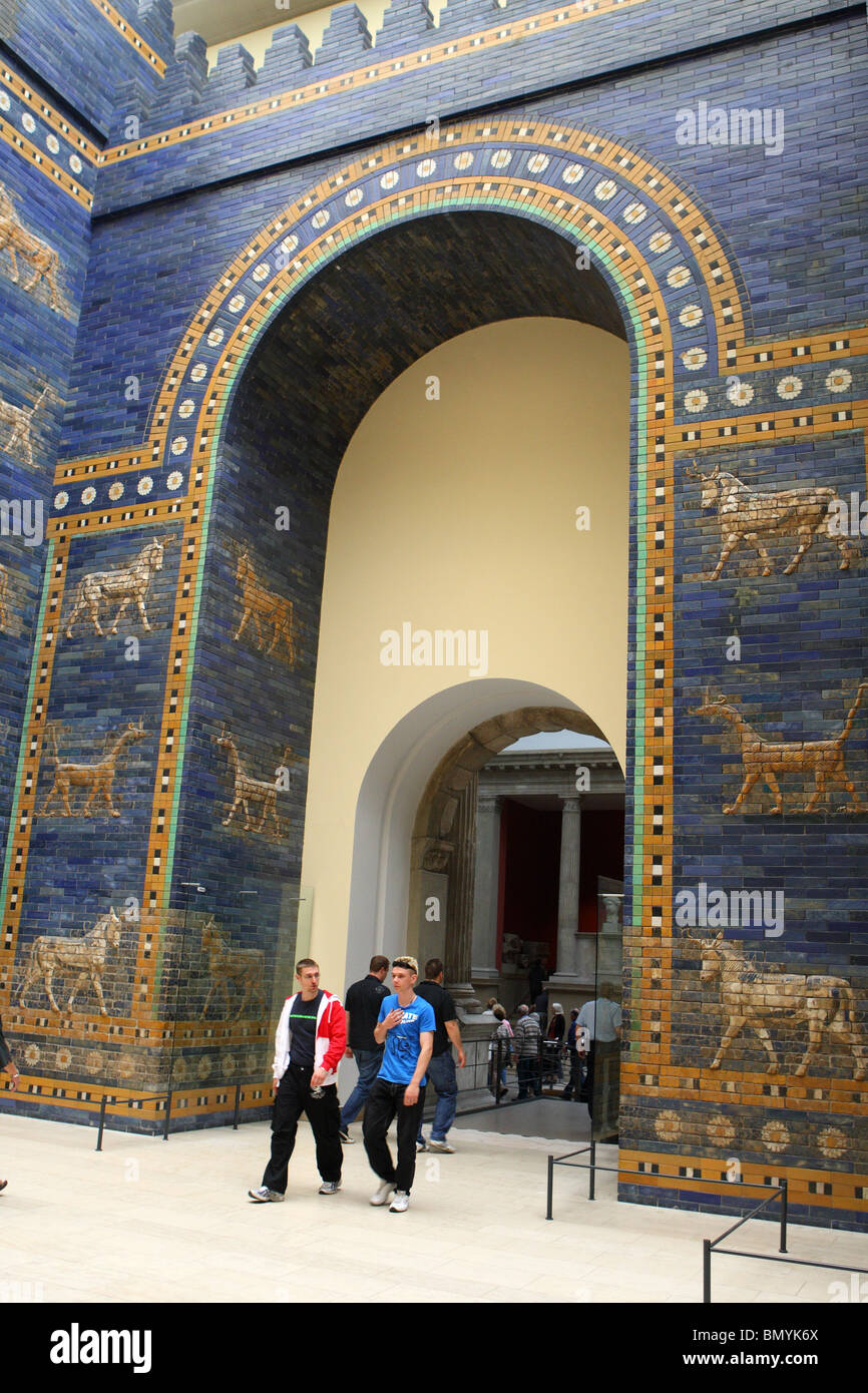 Ischtar-Tor. Pergamon-Museum ist ein Museum in Berlin, die man nicht verpassen sollte. Stockfoto