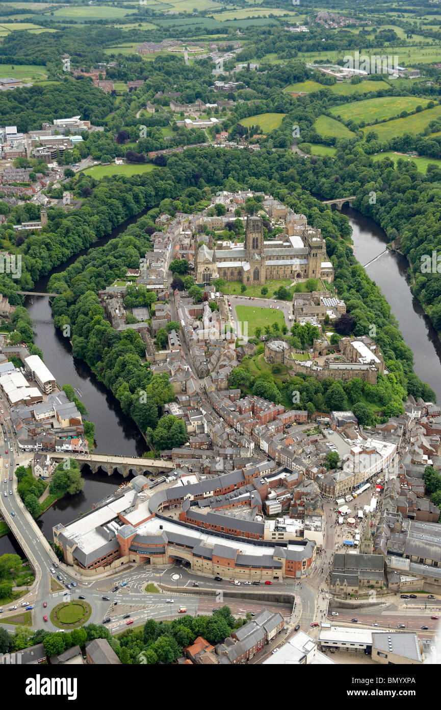 Durham City Centre und die Kathedrale aus der Luft, Sommer 2010, North East England Stockfoto