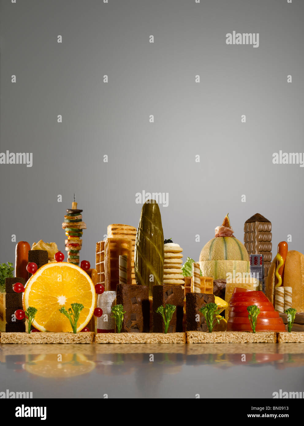 Skyline von London Stadt von Lebensmitteln gemacht Stockfoto