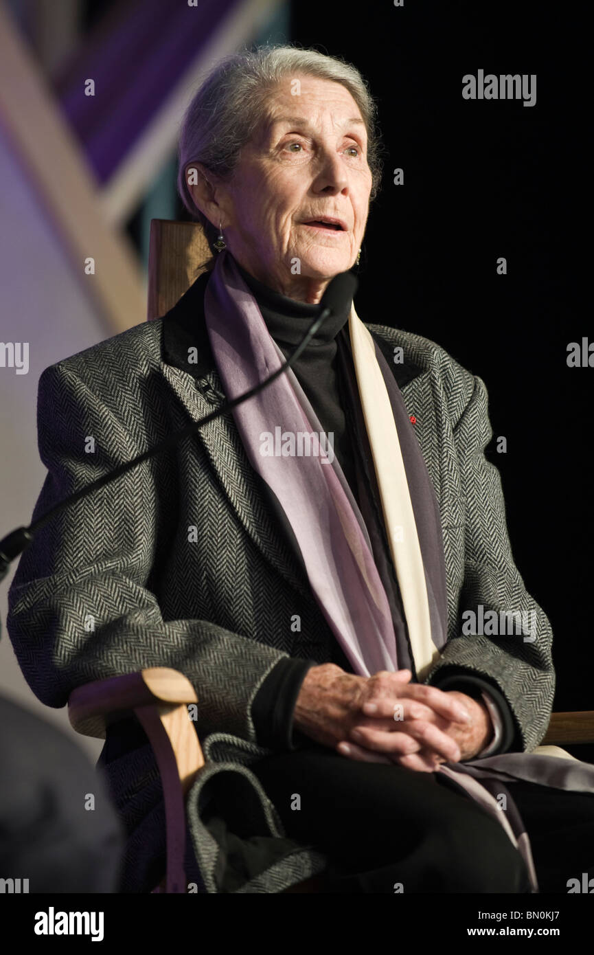 Südafrikanischer Journalist und politischer Aktivist Nadine Gordimer abgebildet bei Hay Festival 2010 Hay on Wye Powys Wales UK Stockfoto