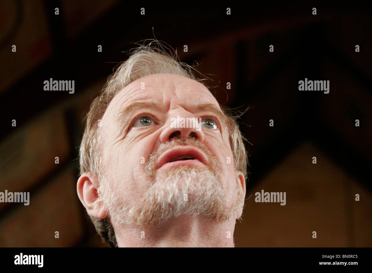 Robin Cook bei St Dominics harrow Hill Stockfoto