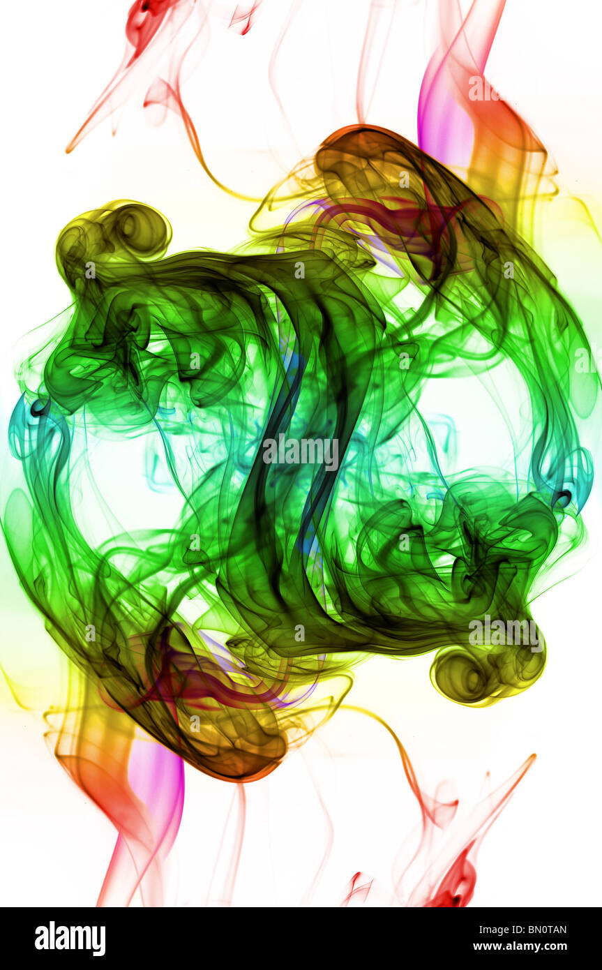 Abstrakte Rauch oder Farbe auf weißem Hintergrund isoliert. sehr bunt Stockfoto