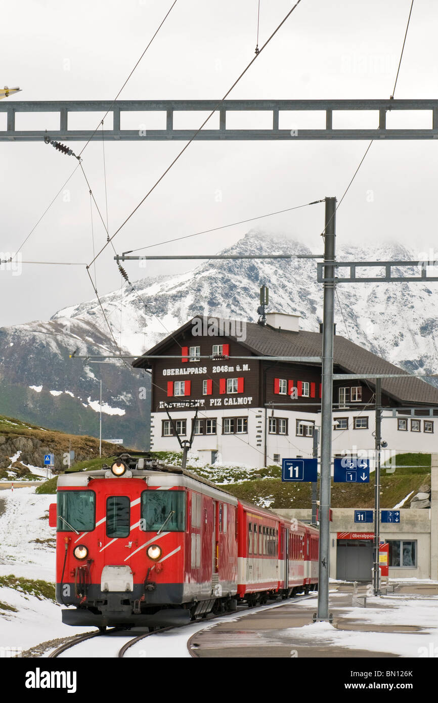 Glacier-express-Zug, Oberalp-pass, Kanton Uri, Schweiz Stockfoto
