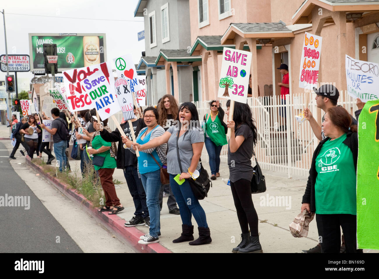 Ein Protest der "California Jobs Initiative", AB 32, am Sitz Tesoro Öl-Raffinerie in Wilmington, Kalifornien Stockfoto