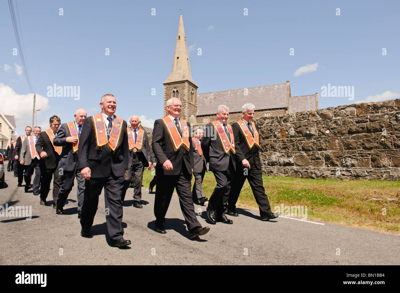 27. Juni 2010, Drumcree, Portadown. LOL Nr. 1 in einem Versuch, zurück in Portadown über die Garvaghy Road weiter. Stockfoto 27. Juni 2010, Drumcree, Portadown. LOL Nr. 1 in einem Versuch, zurück in Portadown über die Garvaghy Road weiter. Stockfoto