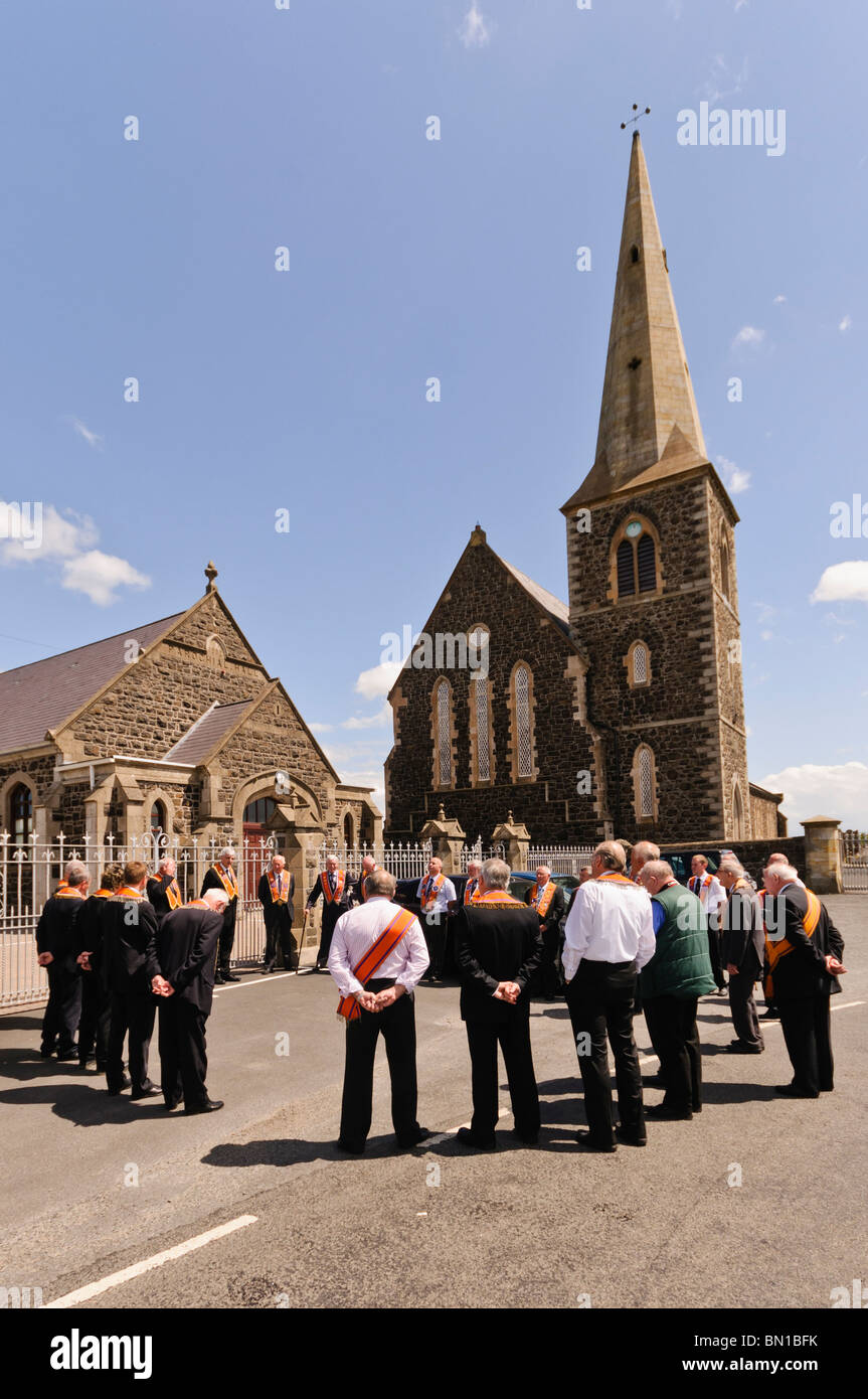 27. Juni 2010, Drumcree, Portadown. LOL Nein 1 halten ein Treffen außerhalb Drumcree Kirche Stockfoto 27. Juni 2010, Drumcree, Portadown. LOL Nein 1 halten ein Treffen außerhalb Drumcree Kirche Stockfoto