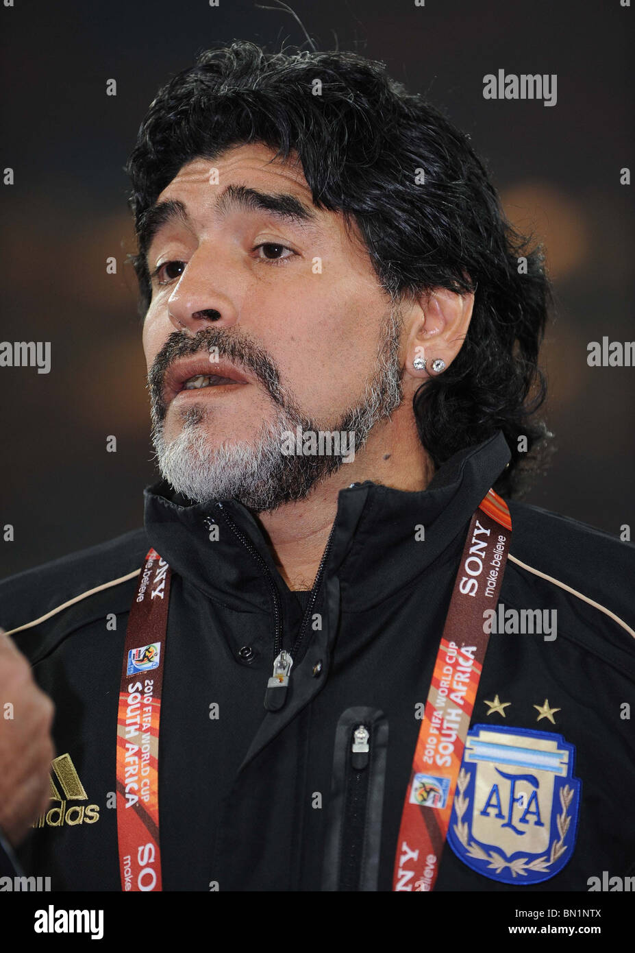 DIEGO MARADONA Argentinien Trainer SOCCER CITY Stadion Südafrika 27. Juni 2010 Stockfoto