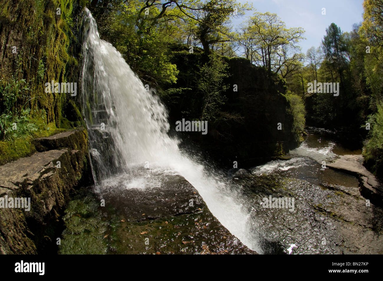 Sgwd Clun-Gwyn Wasserfall, Afon Mellte, Ystradfellte, Brecon Beacons National Park, Powys, Wales, UK, Europa Stockfoto