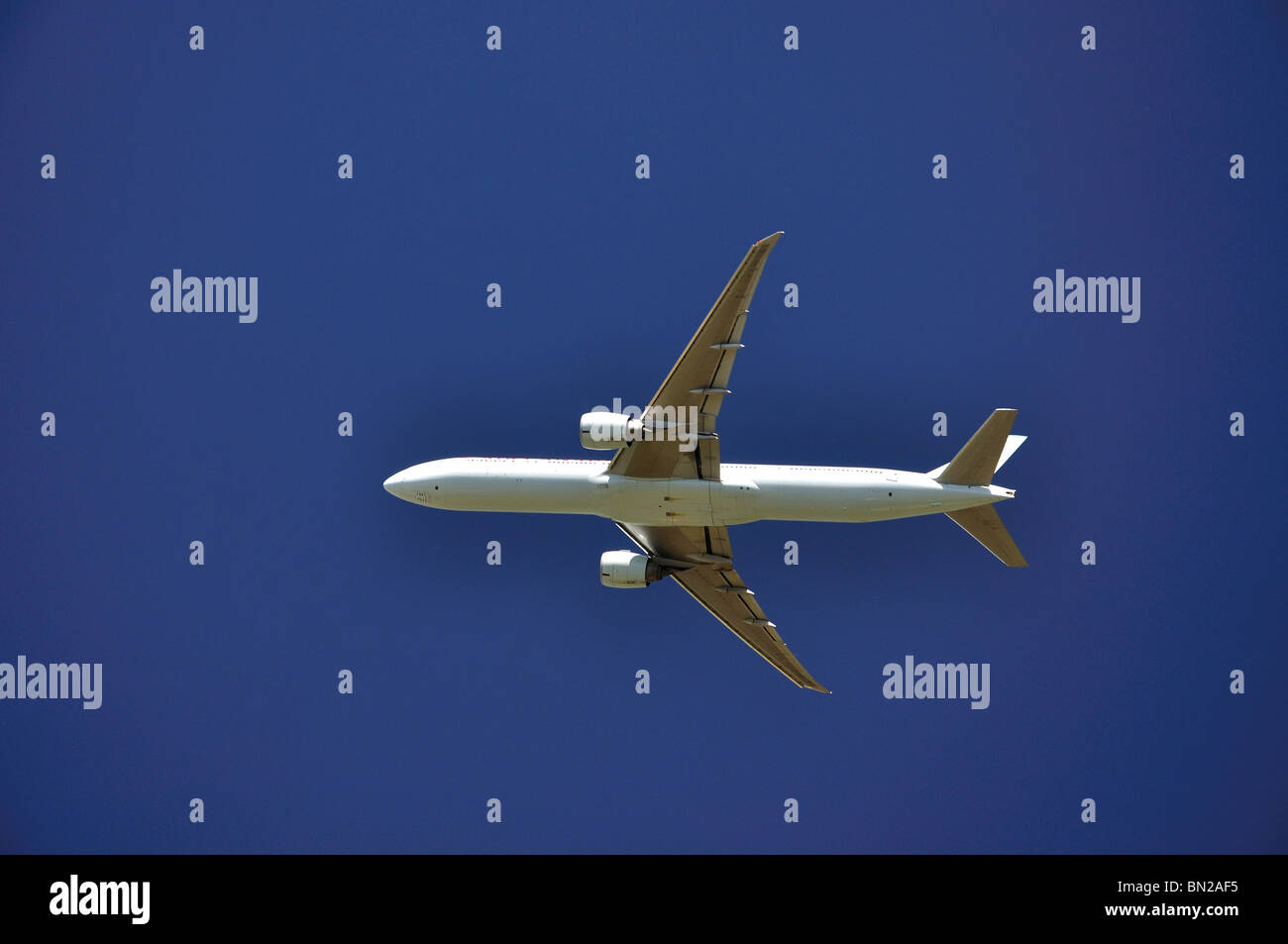 Airbus A330 Flugzeug abheben, Heathrow Airport, Greater London, England, Vereinigtes Königreich Stockfoto