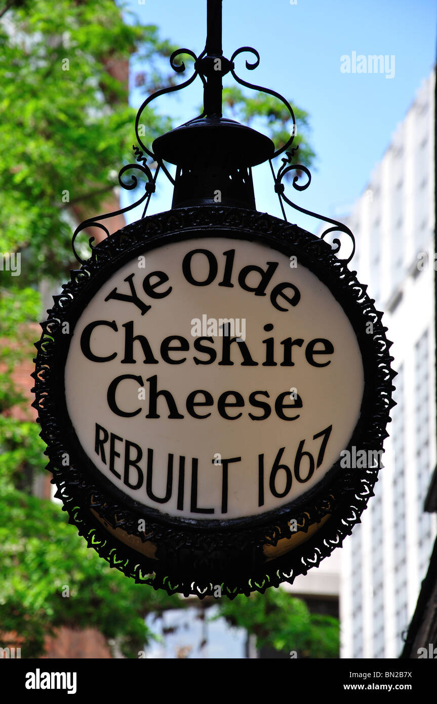 Ye Olde Cheshire Cheese Pub Schild, Fleet Street, City of London, Greater London, England, Vereinigtes Königreich Stockfoto