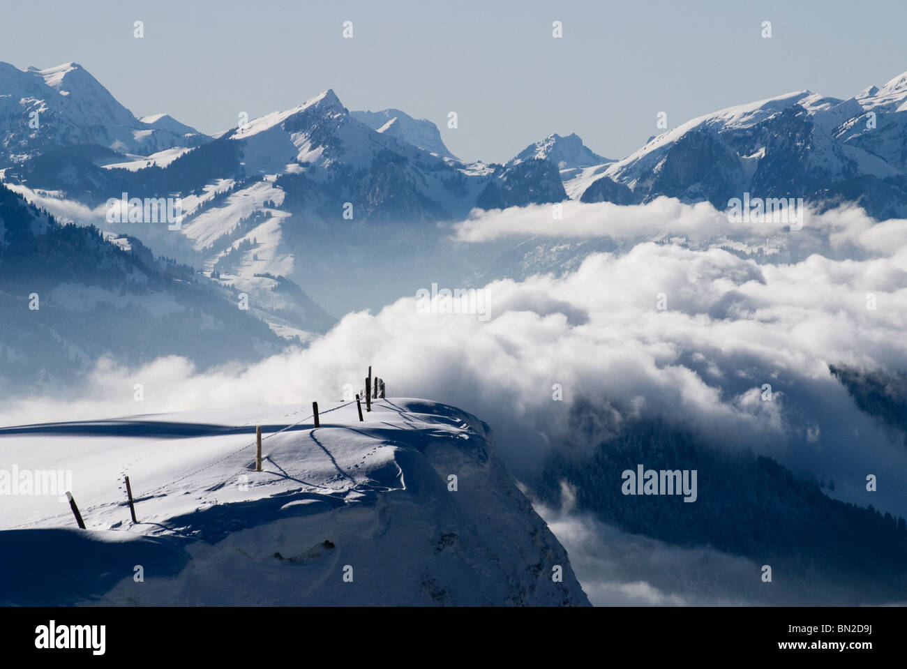 Schweizer Alpen vom Niederhorn Beatenberg, Schweizer Alpen Antenne anzeigen Stockfoto