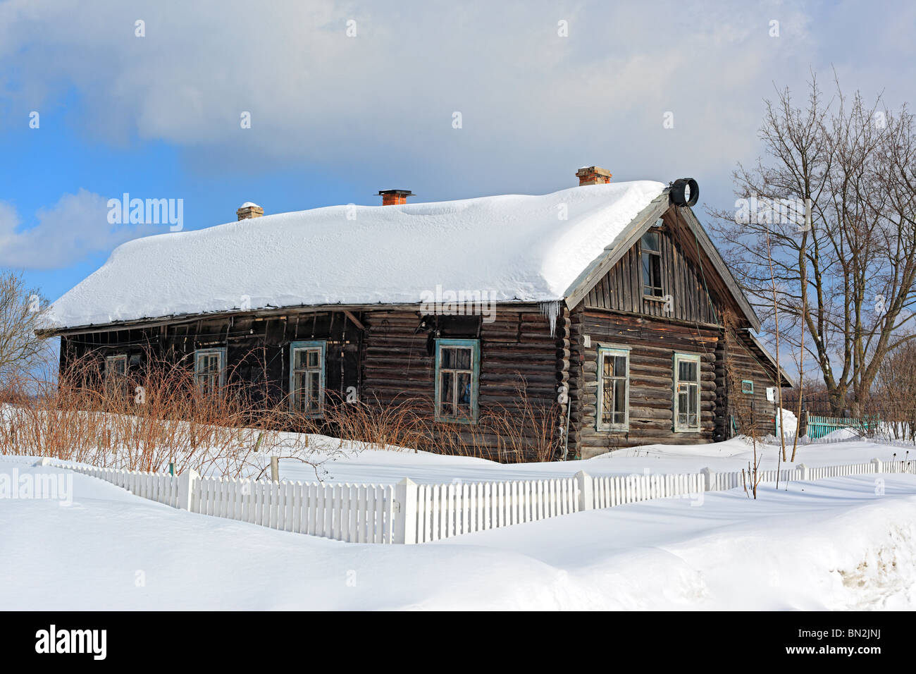 Altes Holzhaus, Cherepovets, Vologda Region, Russland Stockfoto