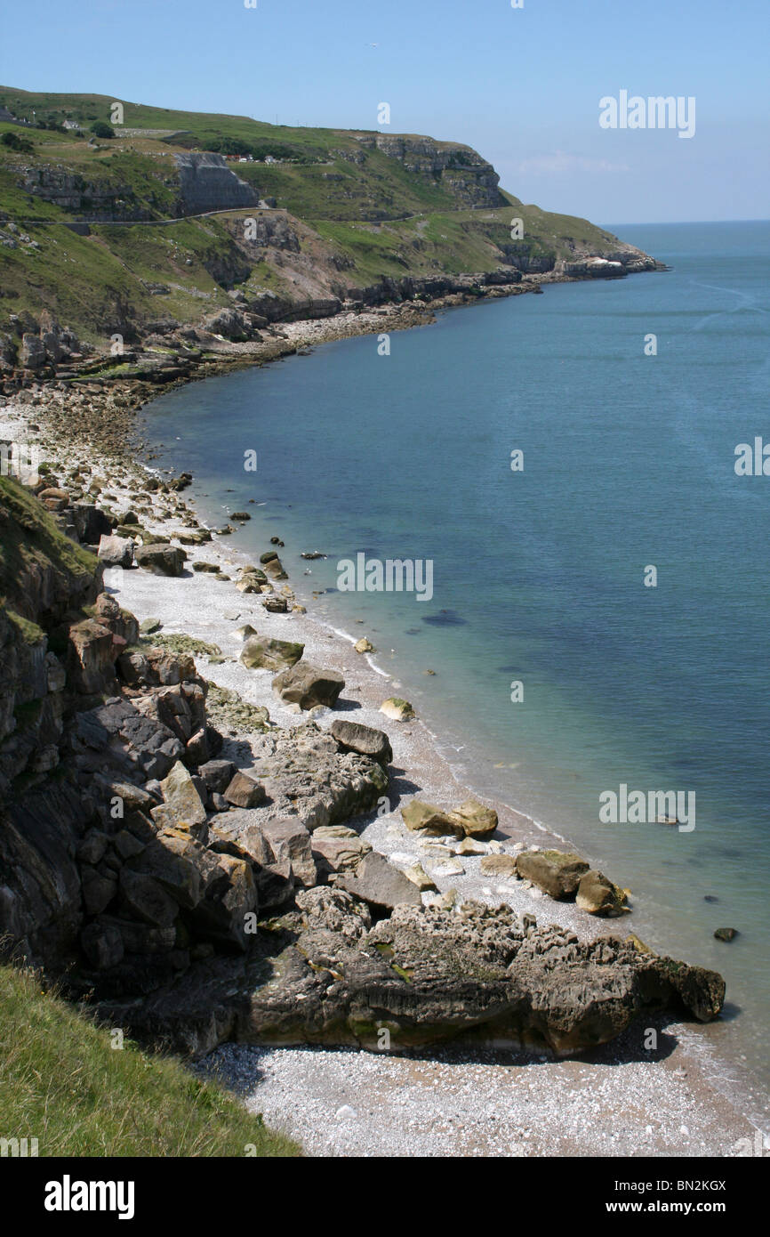 Geschwungene Küstenlinie auf die Great Orme, Llandudno, Wales Stockfoto