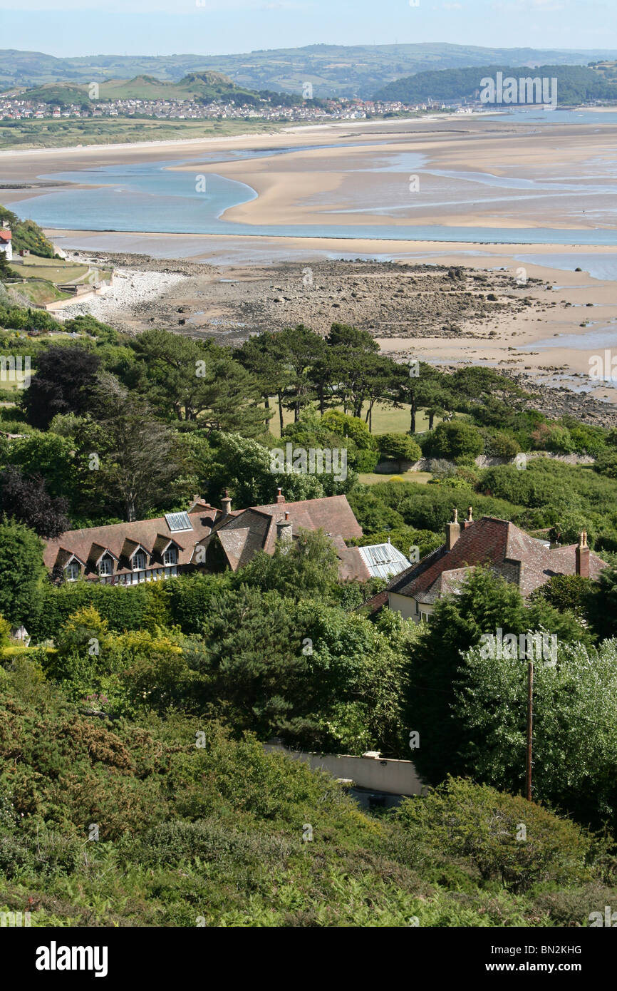 Die Mündung des Conwy von der Landzunge von der Great Orme, Llandudno, Wales gesehen Stockfoto