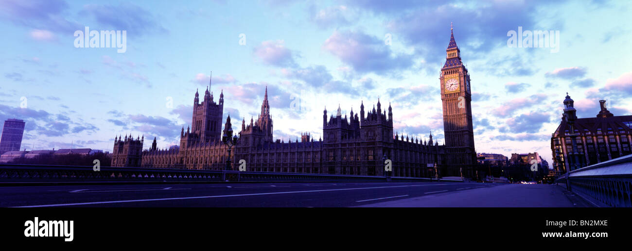 Panoramablick auf Big Ben und den Houses of Parliament in London, UK Stockfoto