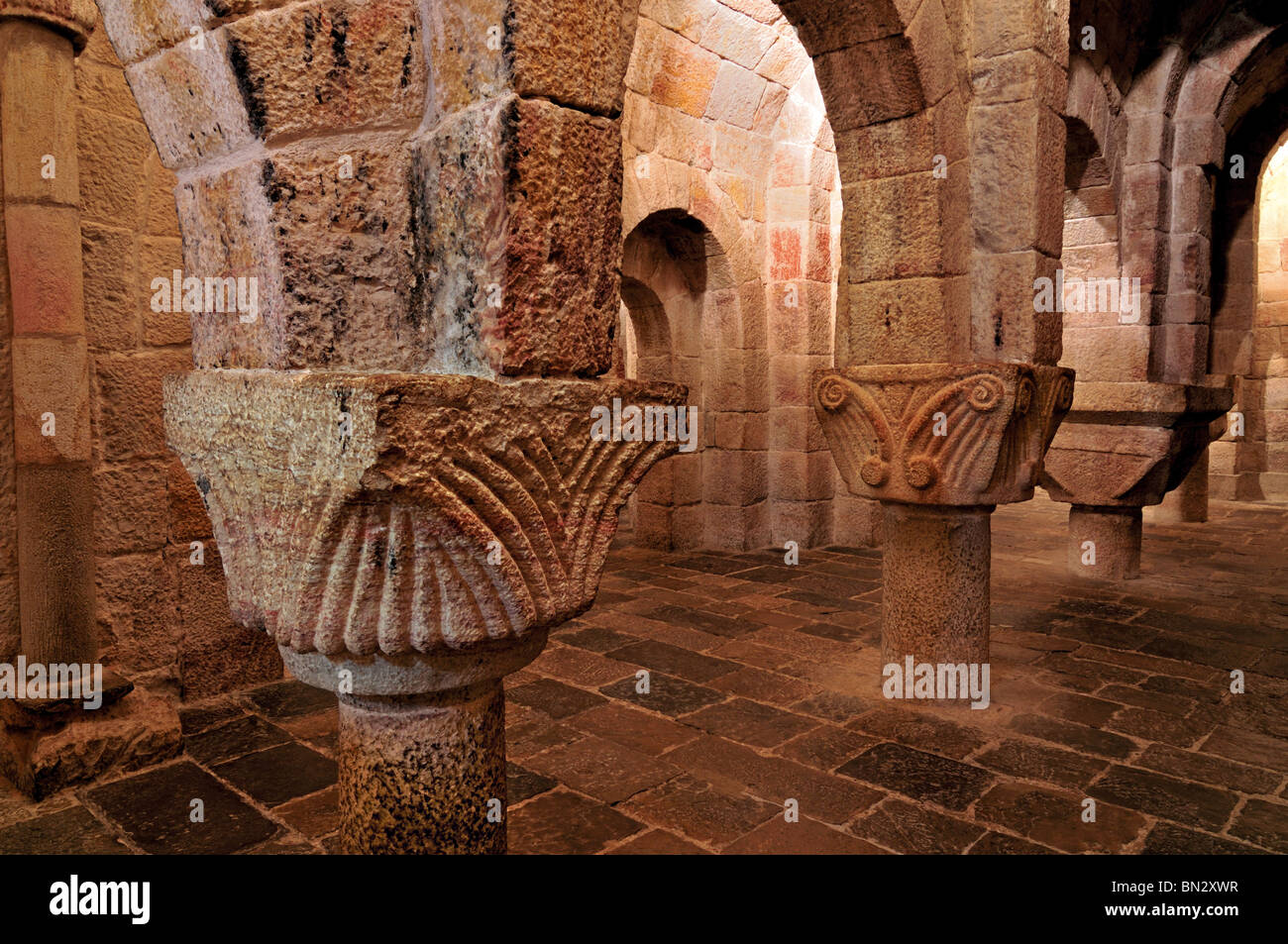 Spanien, Navarra: Crypta des Klosters Leyre Stockfoto