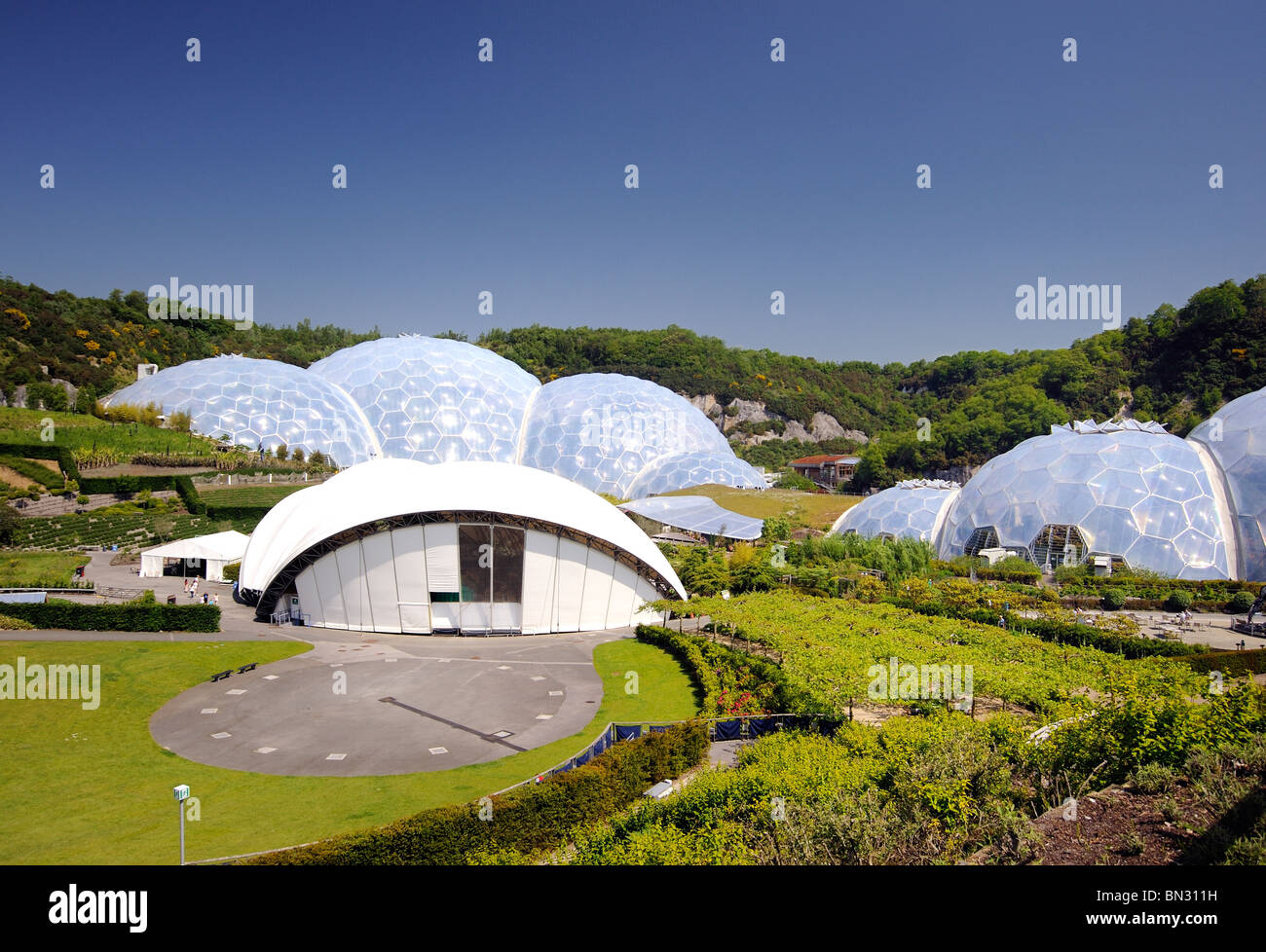 Blase Kuppeln des Eden Project Stockfoto