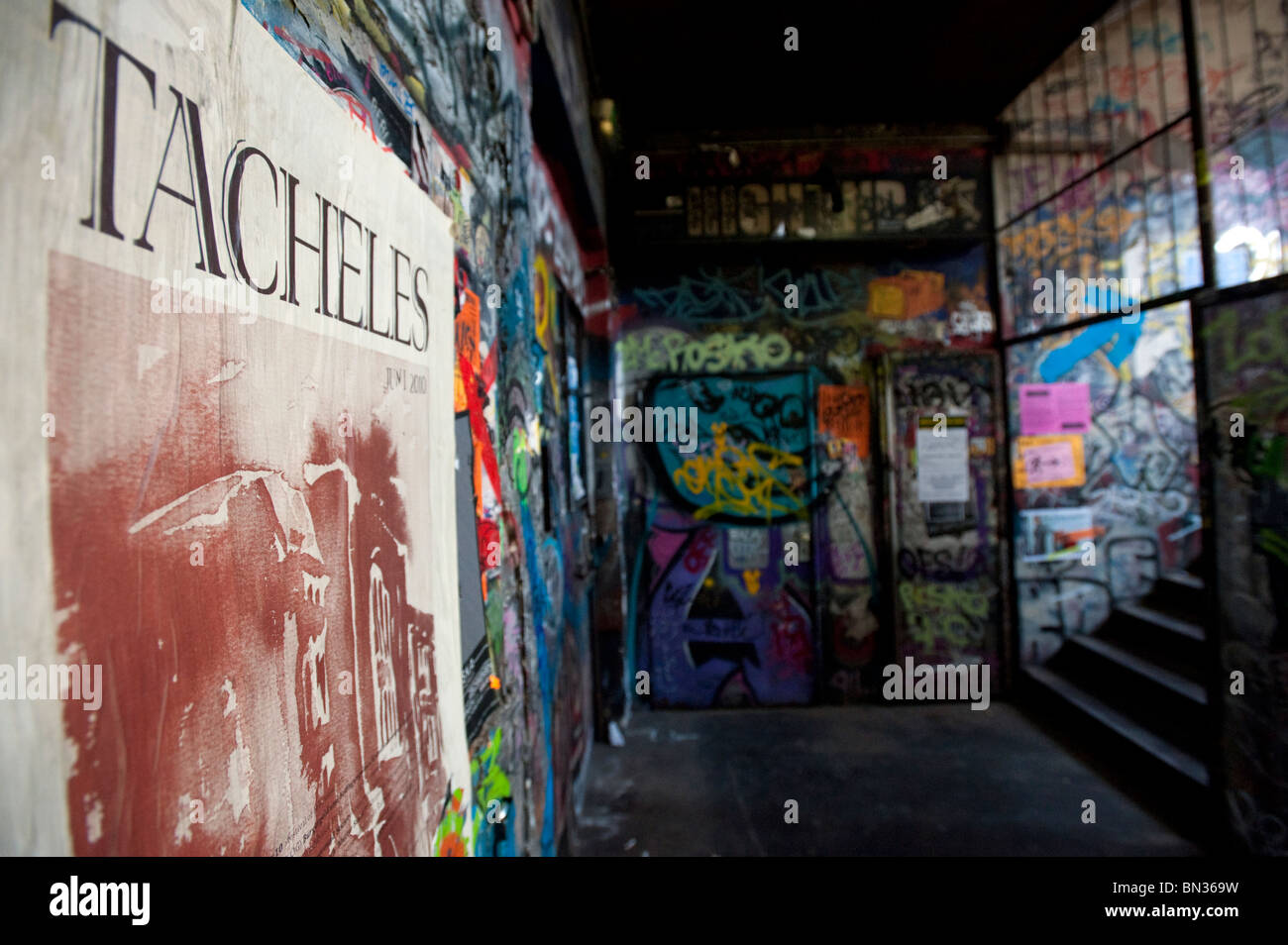 Innere des böhmischen alternative Tacheles Kunsthaus oder Kunst-Workshop in der Oranienburger Straße in Berlin-Deutschland Stockfoto