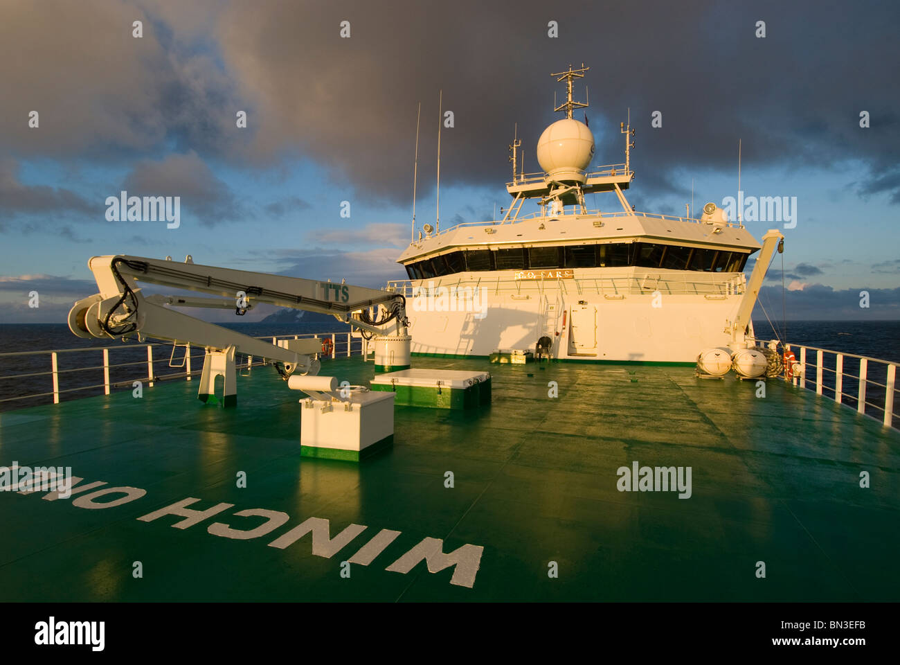 Kran auf dem Deck des G.O.Sars, ein Forschungsschiff, Bouvet Island Stockfoto