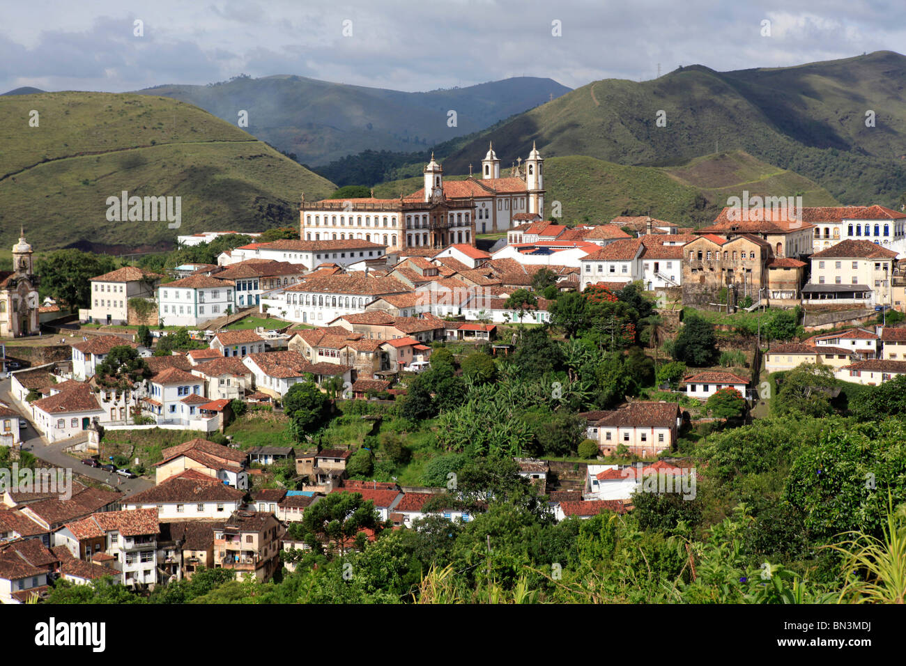 Ansicht von Ouro Preto, Minas Gerais, Brasilien, erhöhten Blick Stockfoto