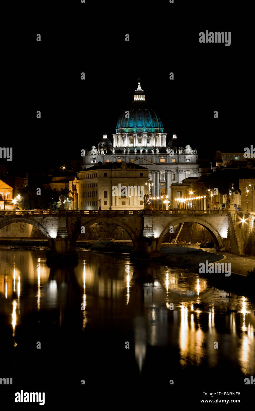 Tiber und Vatikan bei Nacht, Rom, Italien, Europa Stockfoto