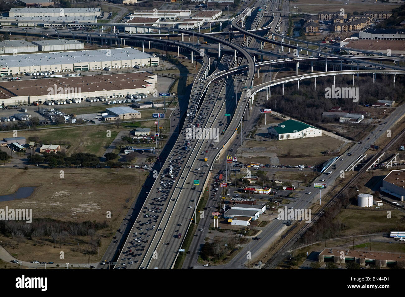 Aus der Vogelperspektive über dem schweren Pendler-Auto-Trafffic-Freeway Houston Texas, select99 Stockfoto