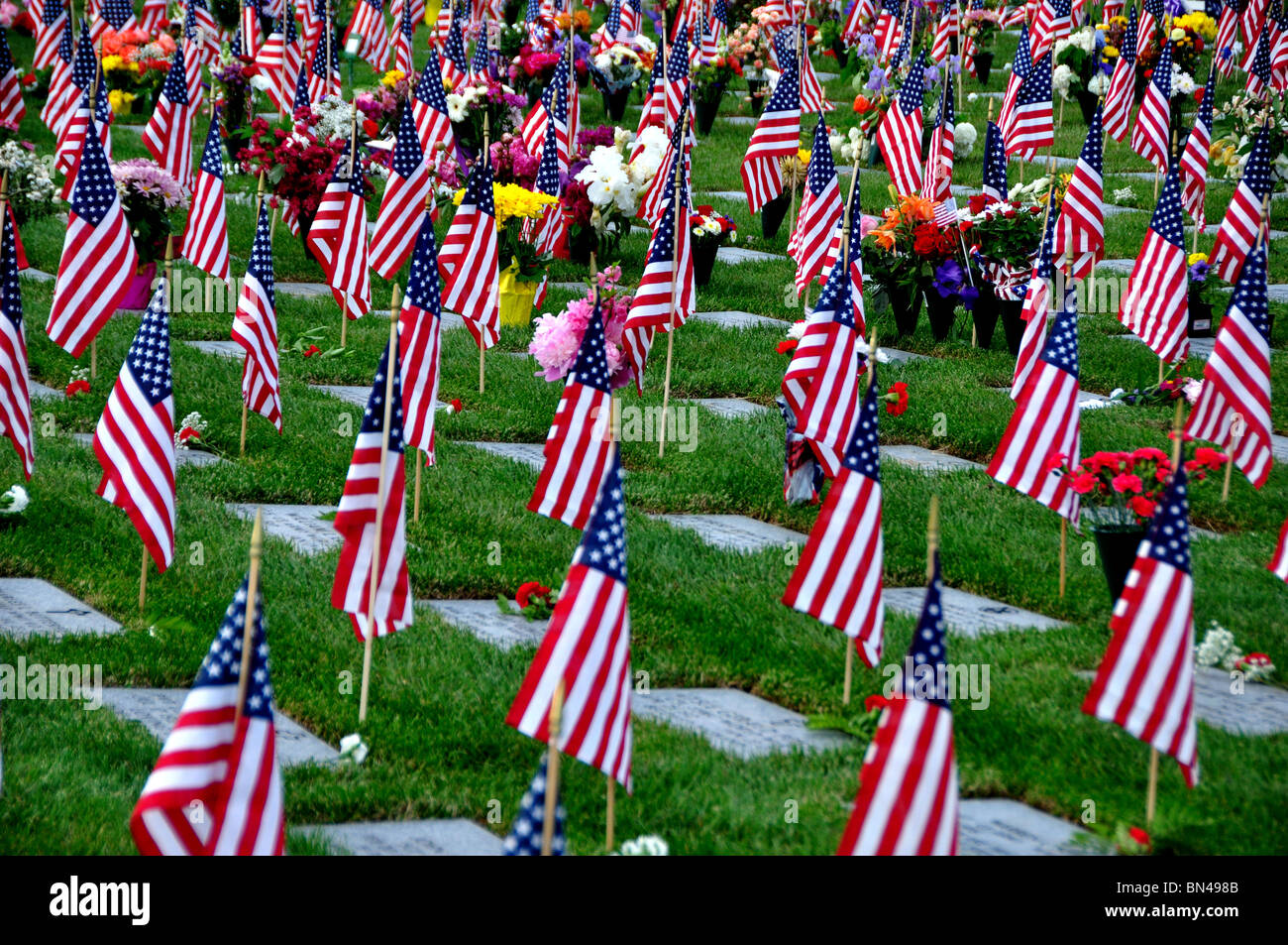USA, Idaho, Boise, Dry Creek Cemetery, Veteranen Gräber am Memorial Day Stockfoto