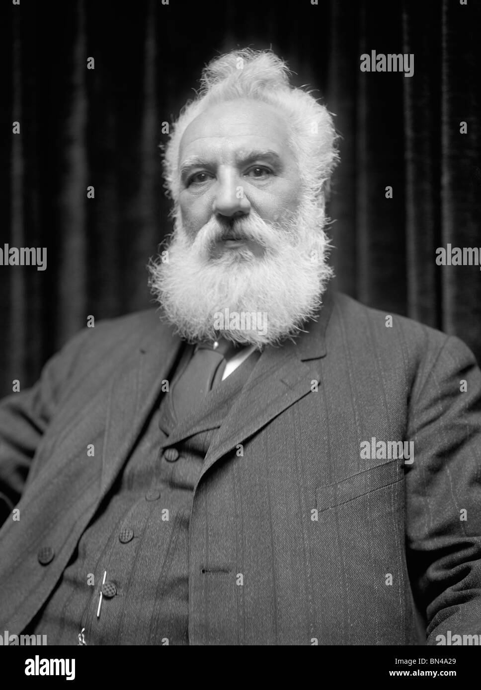Undatiertes Foto der Schottisch-getragener Erfinder Alexander Graham Bell (1847 – 1922) - Schöpfer der weltweit erste praktische Telefon. Stockfoto