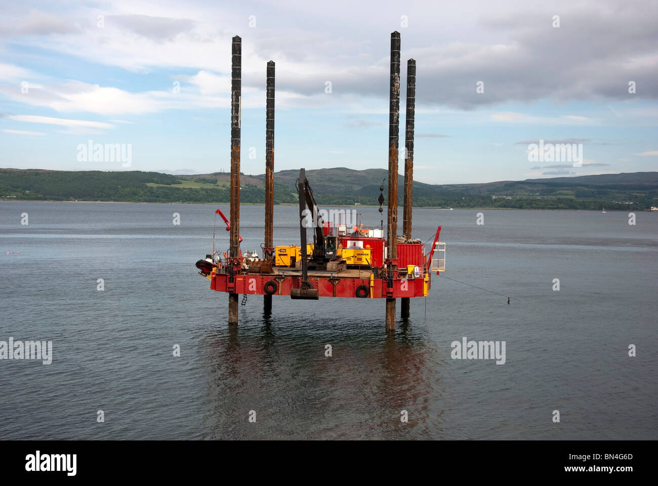 Vierbeinigen Jack-up-Rig-Firth of Clyde Dunoon Westküste Schottlands Stockfoto