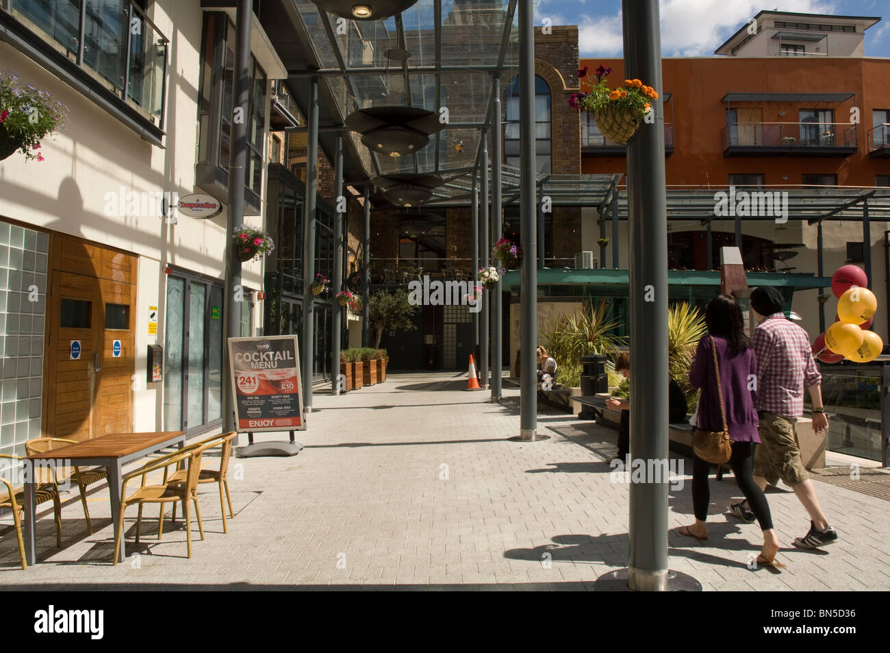 Al Fresco Restaurant außen, Gehirne Brauerei, Cardiff, Wales, UK, Europa Stockfoto