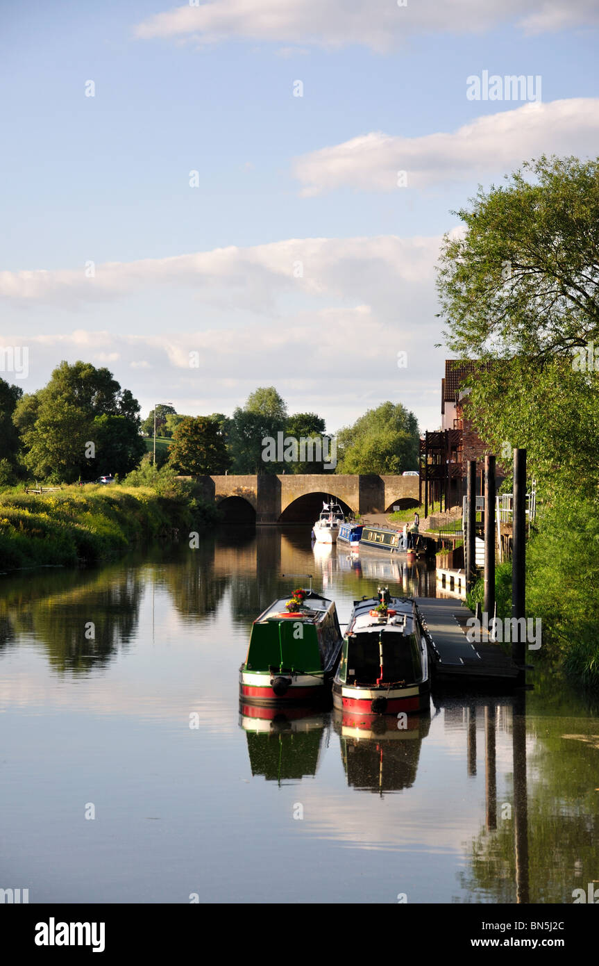 Kanal Boote, Fluss Severn, Tewkesbury, Gloucestershire, England, Vereinigtes Königreich Stockfoto