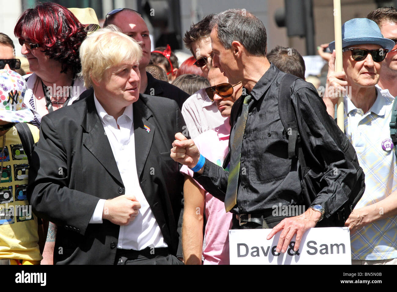 Boris Johnson und Peter Tatchell an den 40. Jahrestag der Pride - Gay-Pride-Parade in London, 3. Juli 2010 Stockfoto
