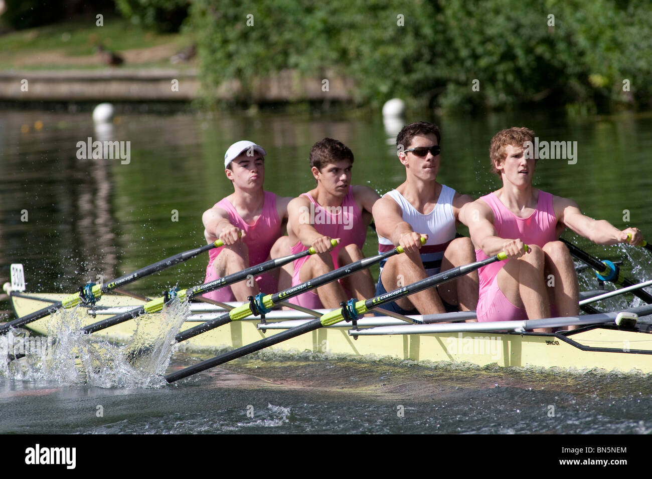 HENLEY ON THAMES, ENGLAND. 07.03.2010 die Henley Royal Regatta am Fluss Themse Henley Berkshire Stockfoto