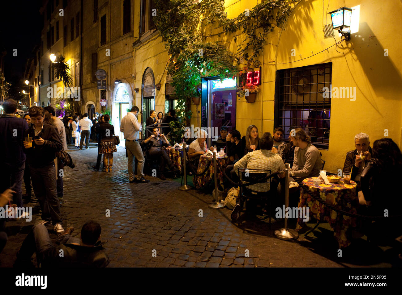 Nachtleben in Trastevere, Rom, Italien Stockfoto