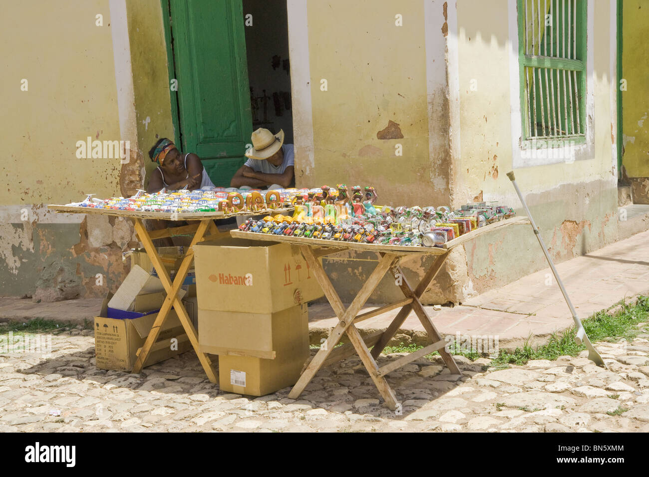 Stall in der Straße verkaufen Souvenirs in Kuba zu vermarkten. Stockfoto
