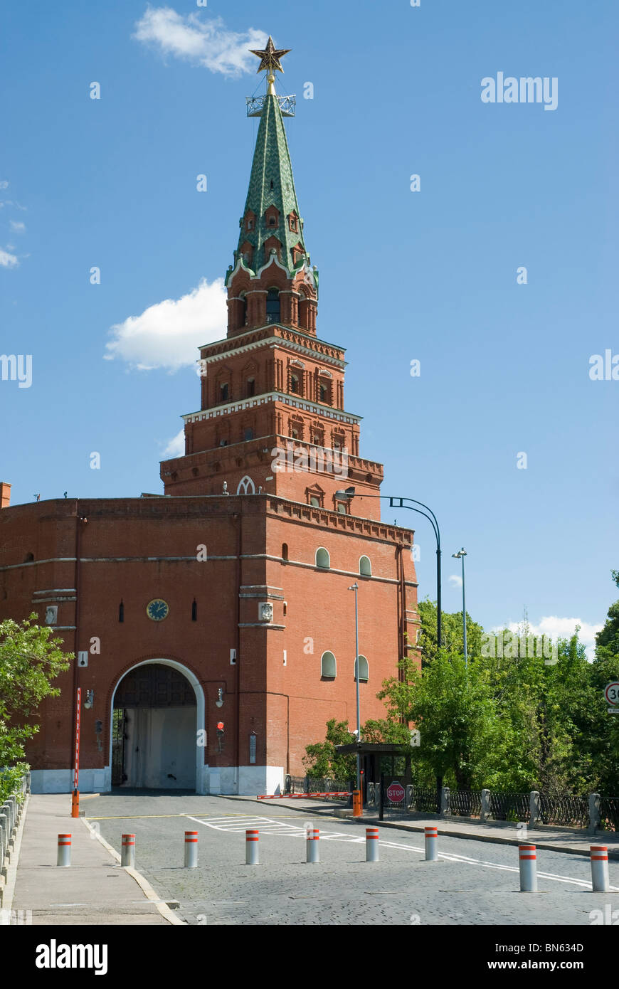 Borovitskaya Turm des Moskauer Kreml Stockfoto