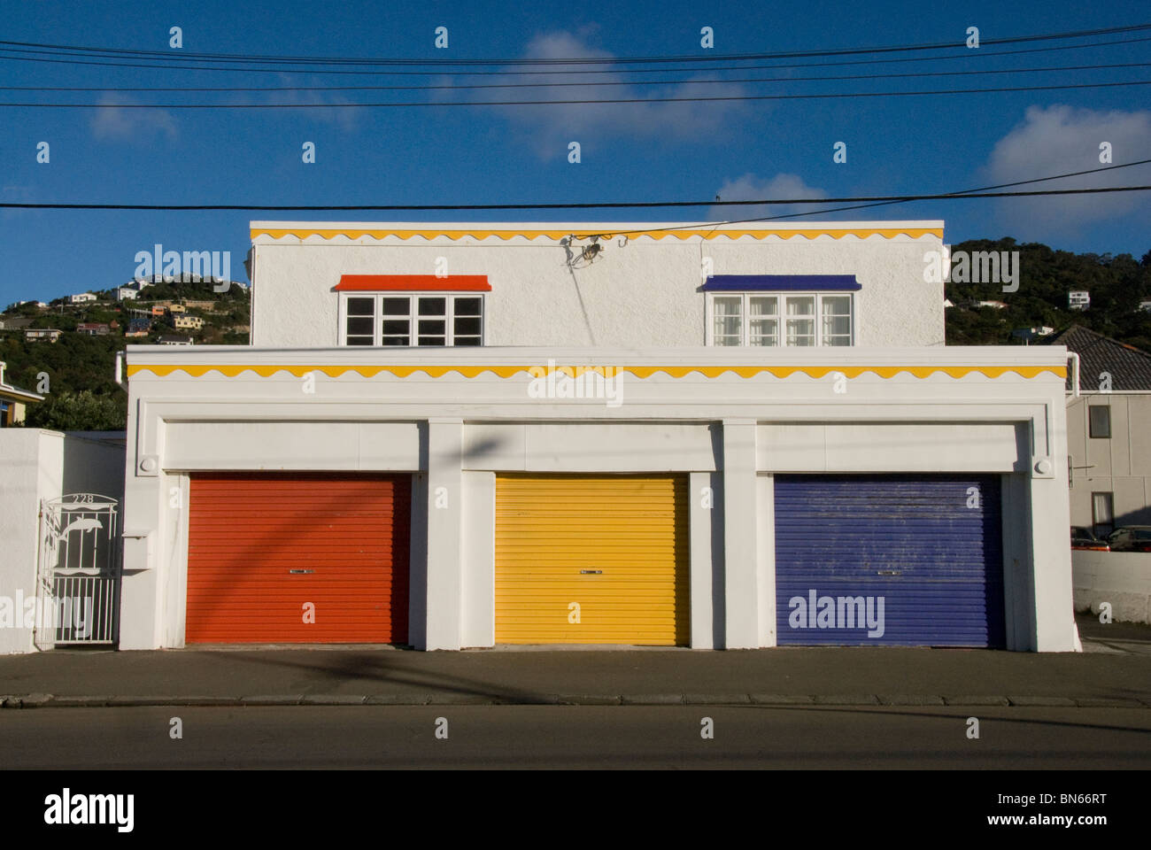 Blue Garage Doors Stockfotos Blue Garage Doors Bilder Alamy