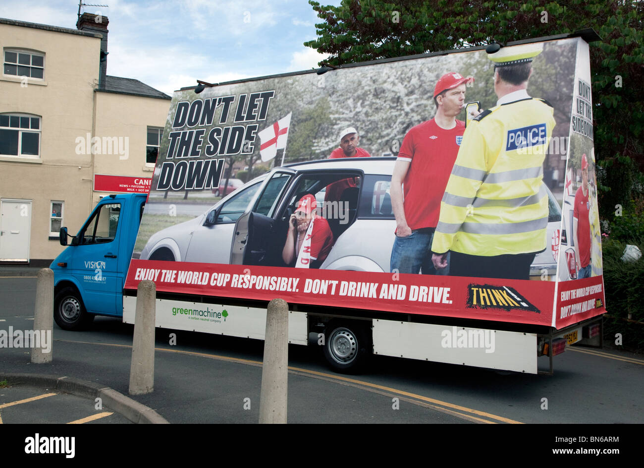 Mobilen Trunkenheitsfahrten Anzeige für WM 2010, Hereford, England Stockfoto