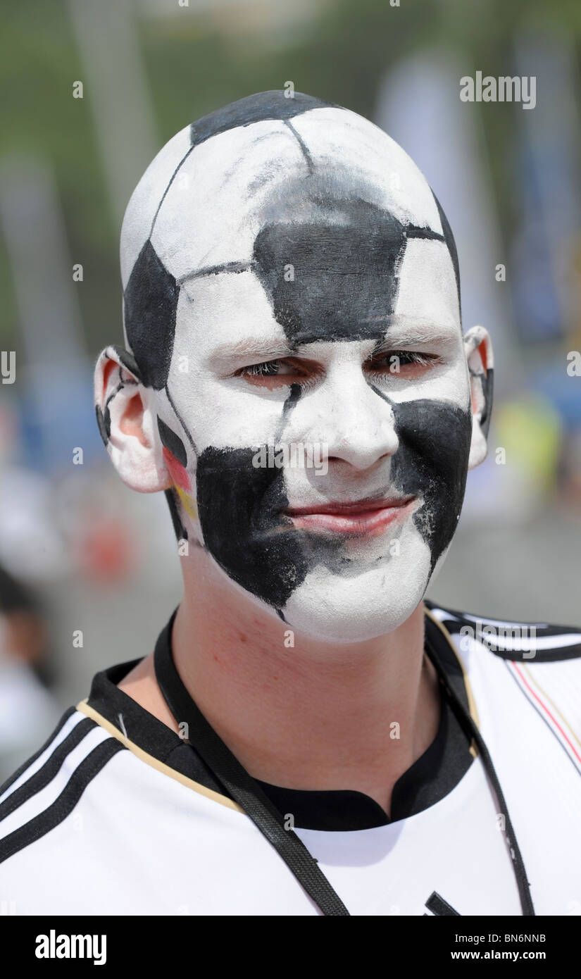 Deutschland Hamburg St. Pauli, deutsche Fans beim public Viewing der WM 2010 in Südafrika, Spiel Deutschland - Serbien Stockfoto