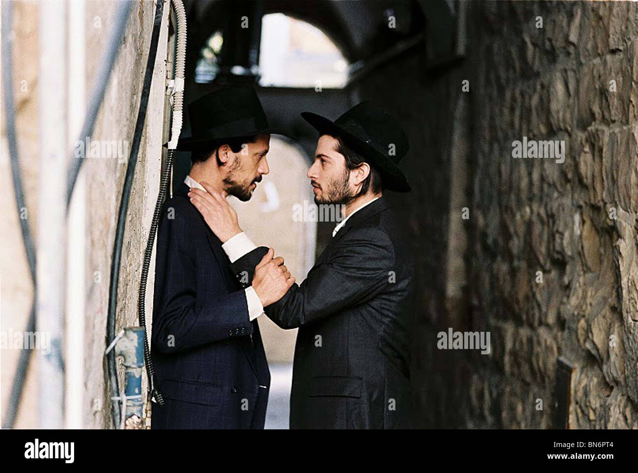 EINAYIM PETUKHOTH (2009) WEIT AUFGERISSENEN AUGEN (ALT) RAN DANKER, ZOHAR SHTRAUSS HAIM TABAKMAN (DIR) Stockfoto