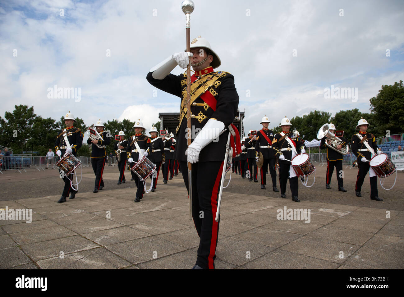 Tambourmajor-Band-Leader der Band der HM Royal Marines Schottland im Armed Forces Day 2010 in Bangor County Down Northern Ireland Stockfoto