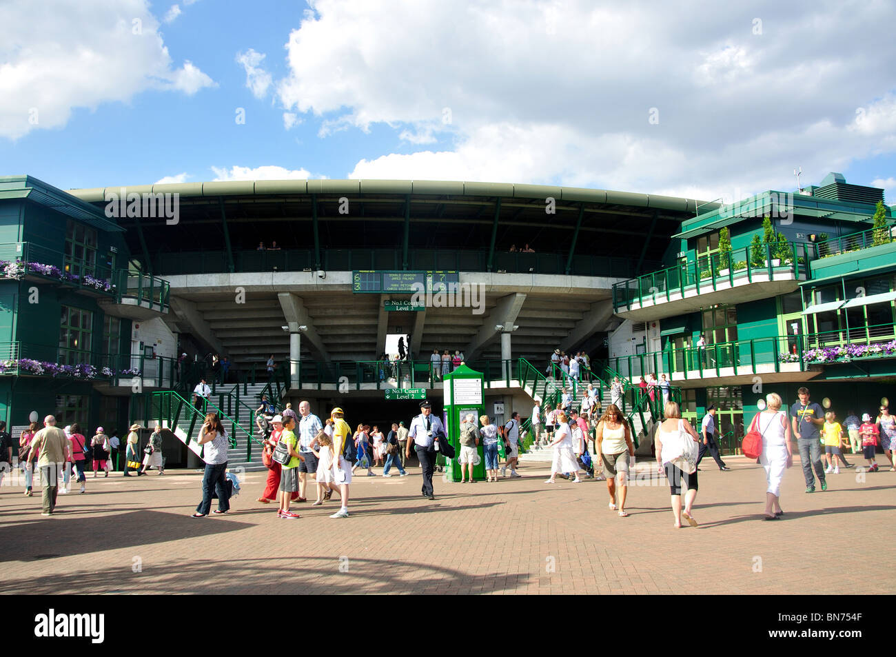 Vor Gericht einerseits die Wimbledon Championships, Merton Borough, Greater London, England, Vereinigtes Königreich Stockfoto