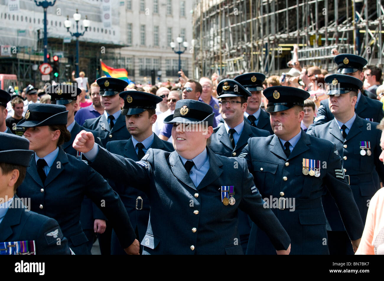 Royal Air Force marschieren an der Pride London feiern. Stockfoto