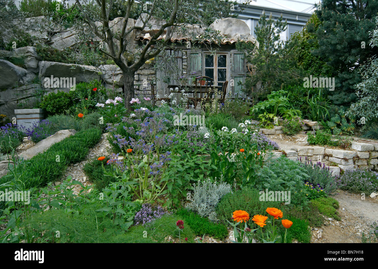 Die Schaffung Des Ein Garten Der Provence Lavendel Stockfotografie Alamy