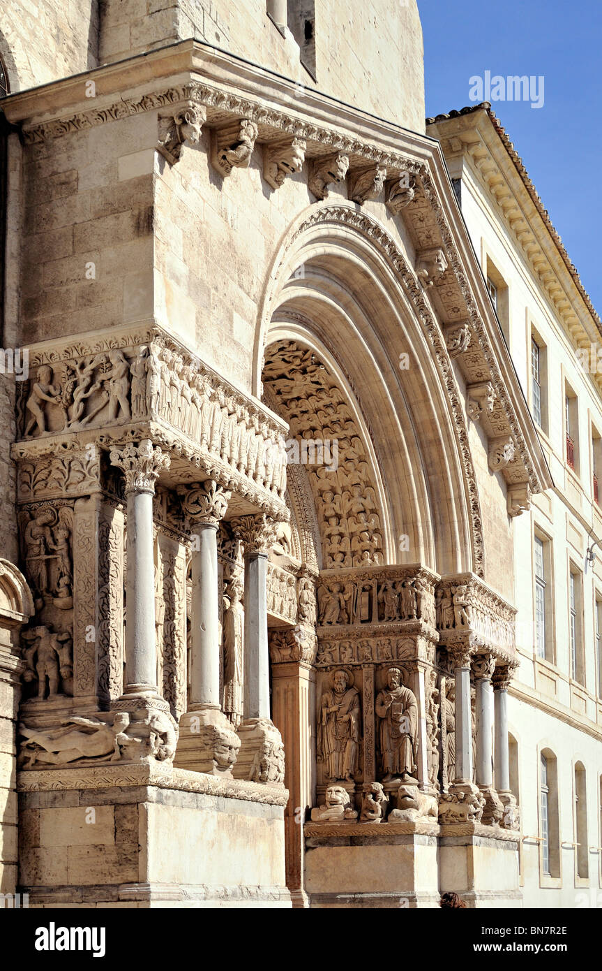 Die Kirche St. Trophime, Arles, Frankreich Stockfoto