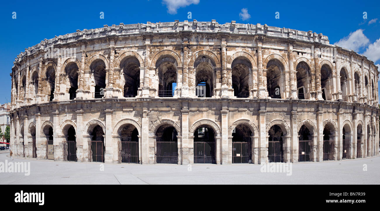 Arena von Nîmes, Frankreich, ein römisches Amphitheater. Dies ist ein Bild mit hoher Auflösung. Stockfoto