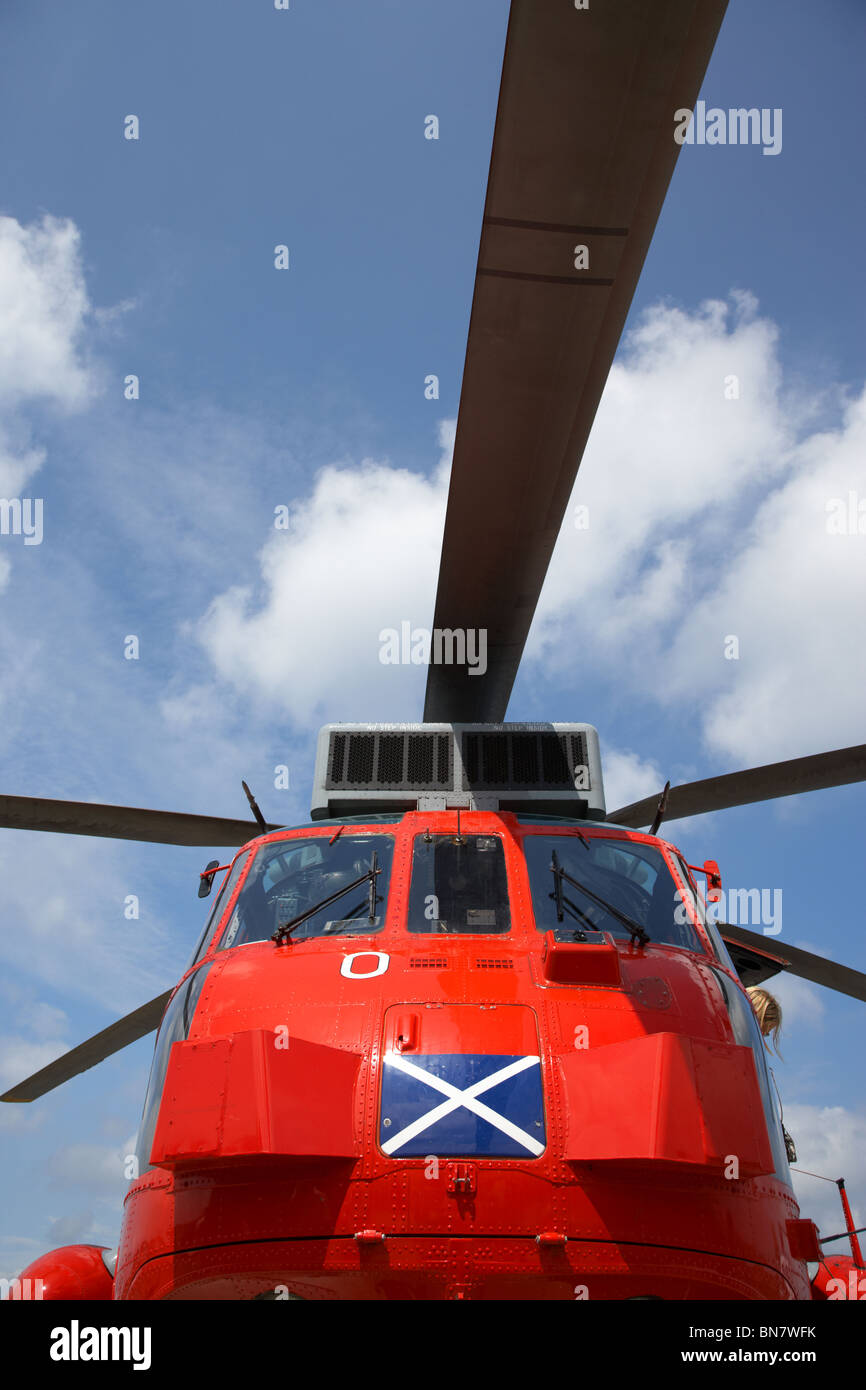 Vorderseite des Royal Marine Rescue Westland Sea King HU5 Hubschrauber XZ920 Besuch Bangor Nordirland Vereinigtes Königreich Stockfoto