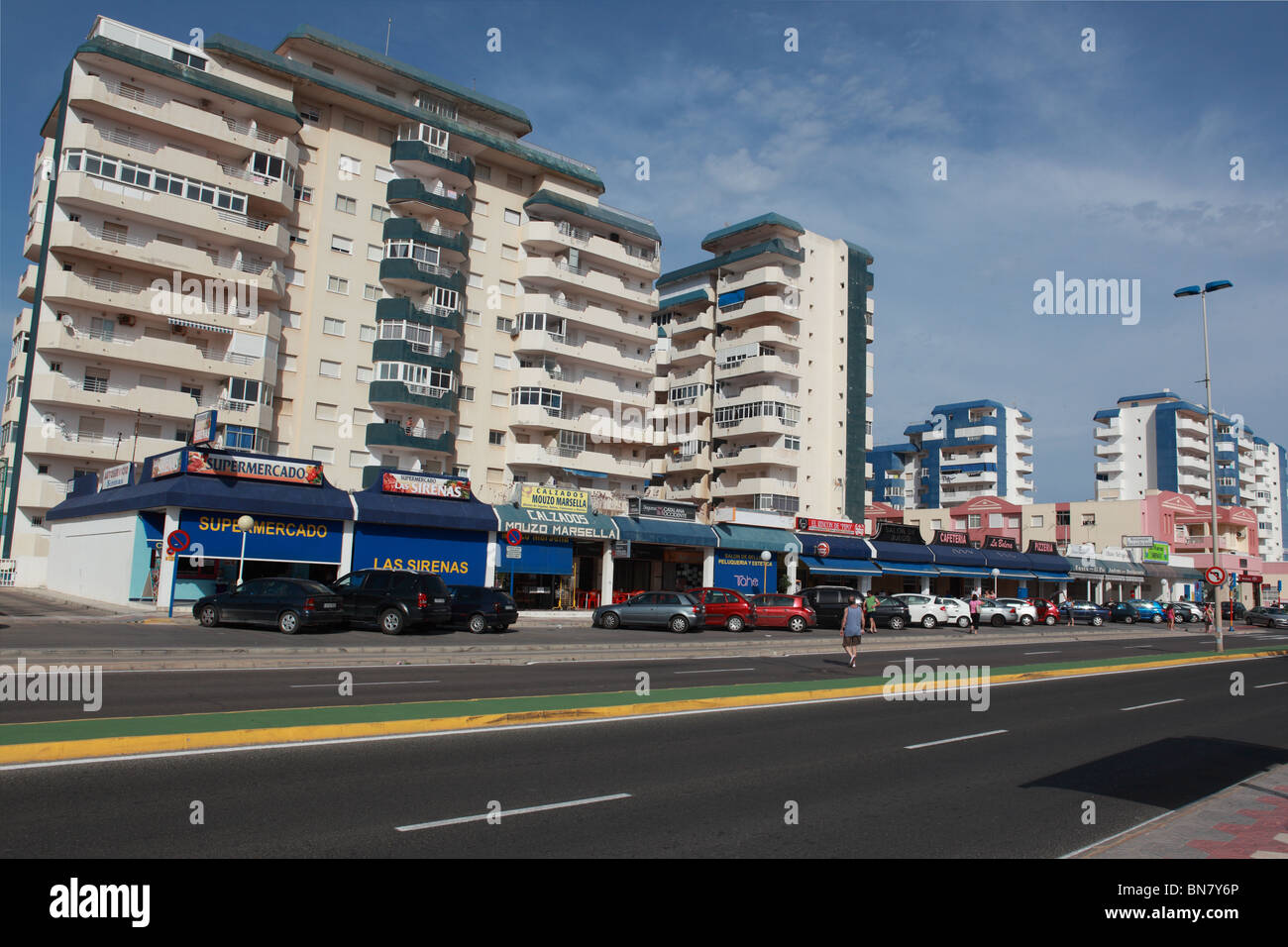 Apartment Block spanischen Ferienort Stockfoto