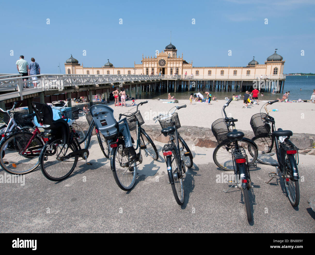 Die historischen Pier Schwimmbad oder Kallbadhuset in Varberg in Halland Schweden Stockfoto